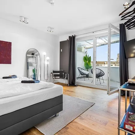 דירה Exclusive Penthouse - Loft With Private Parking Overlooking Cathedral *