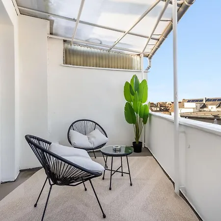 Appartement Exclusive Penthouse - Loft With Private Parking Overlooking Cathedral Keulen