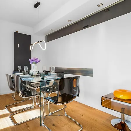 Exclusive Penthouse - Loft With Private Parking Overlooking Cathedral Appartement