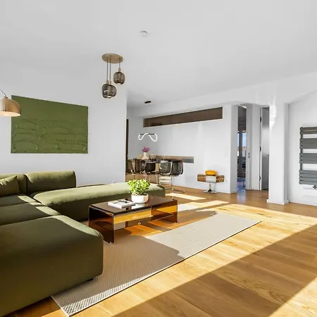 公寓 Exclusive Penthouse - Loft With Private Parking Overlooking Cathedral