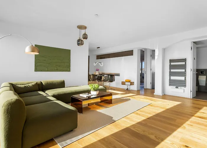 公寓 Exclusive Penthouse - Loft With Private Parking Overlooking Cathedral