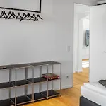 Exclusive Penthouse - Loft With Private Parking Overlooking Cathedral شقة