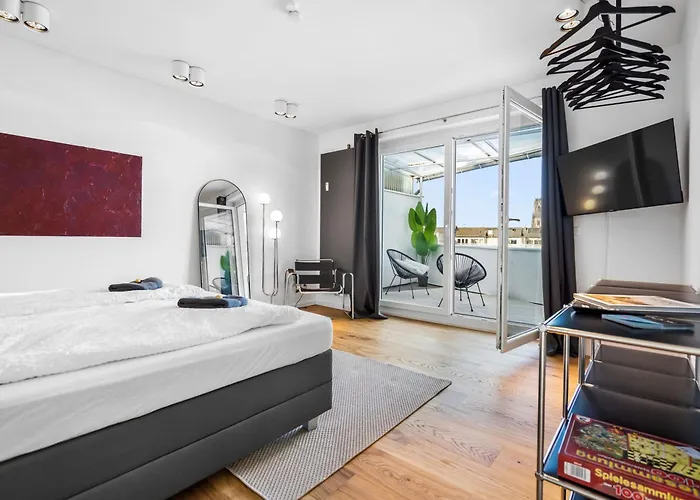 Διαμέρισμα Exclusive Penthouse - Loft With Private Parking Overlooking Cathedral *