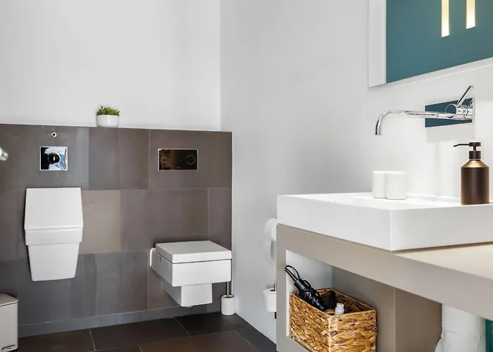 Exclusive Penthouse - Loft With Private Parking Overlooking Cathedral * Keulen